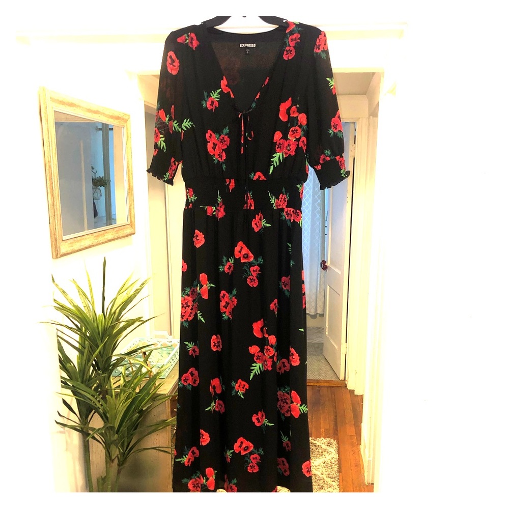 NWOT size medium Express black and red floral maxi